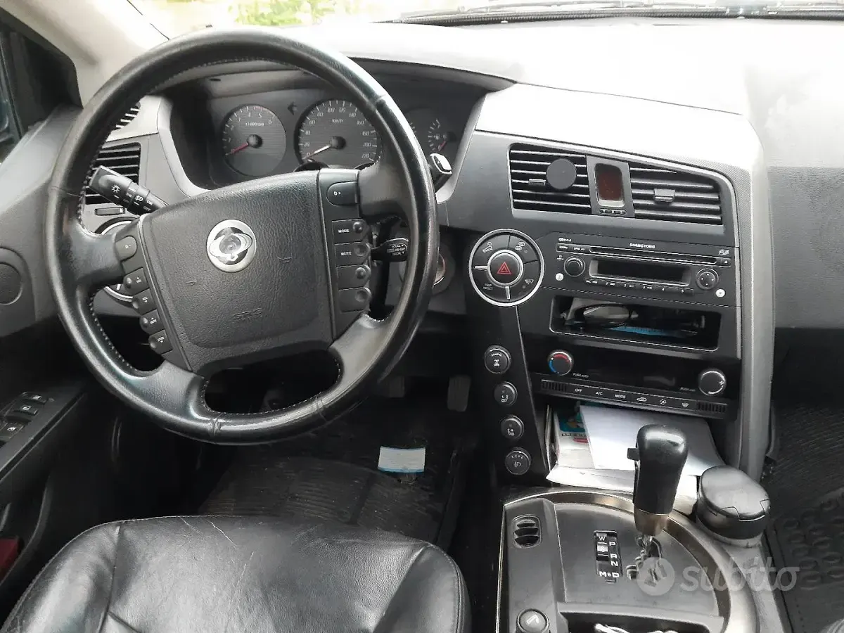 Usata SsangYong Kyron 141 CV (103 kW) 2010 Nero SUV