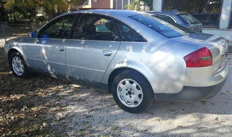 Usata Audi A6 150 CV (110 kW) 1999 Argento Berlina