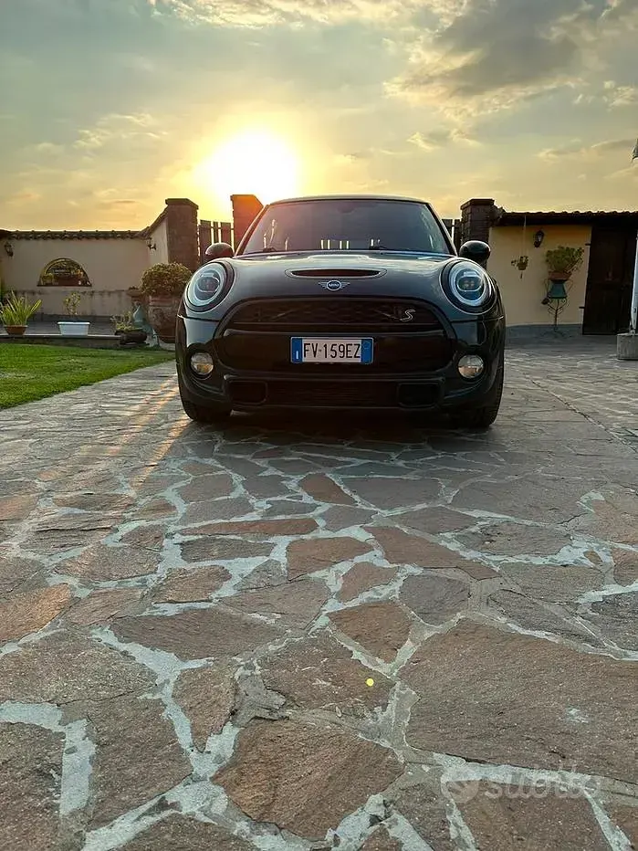 Usata Mini Cooper S 192 CV (141 kW) 2019 Grigio Utilitaria