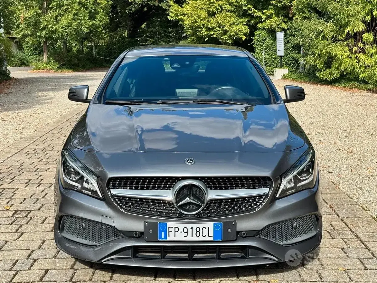 Usata Mercedes CLA200 Premium 136 CV (100 kW) 2017 Grigio Coupé