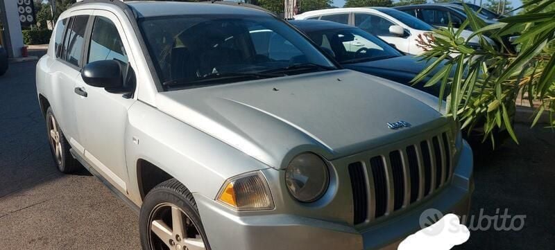 Grigio Usata 2008 Jeep Compass Limited SUV | 2900 € (Buon prezzo) - Immagine 1/4