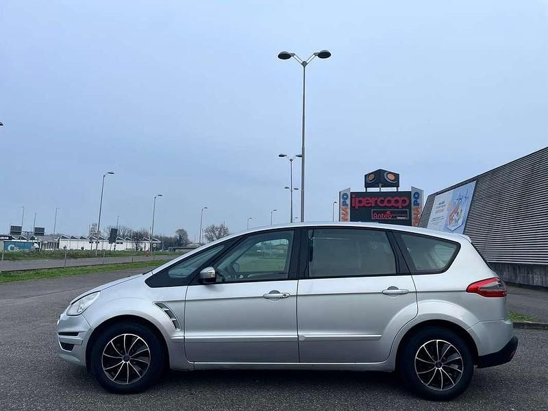 Usata Ford S-MAX Individual 116 CV (85 kW) 2013 Grigio Monovolume