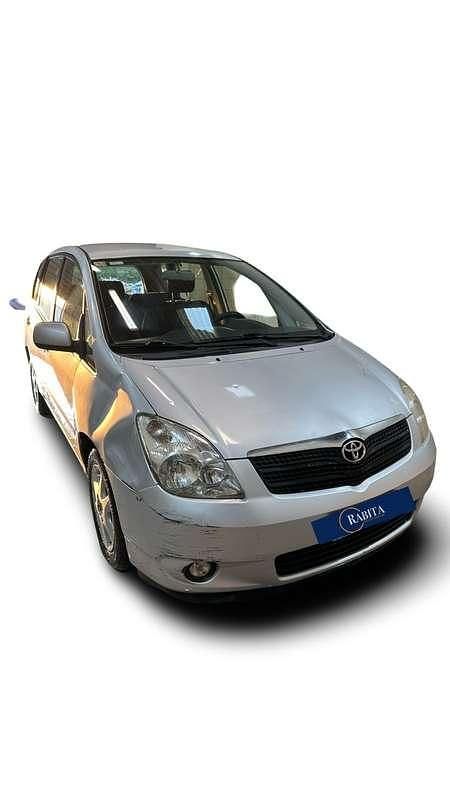 Usata Toyota Corolla Verso 90 CV (66 kW) 2003 Monovolume