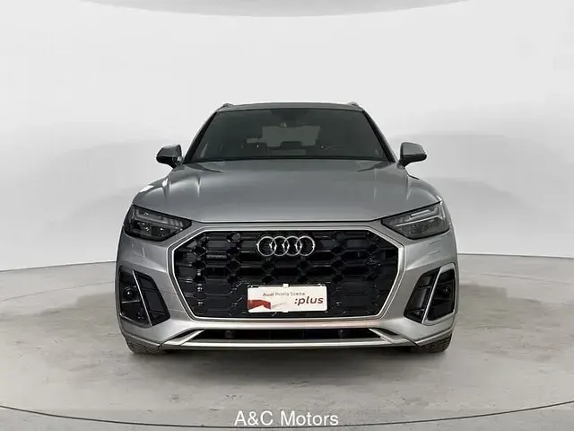 Usata Audi Q5 Ambiente 204 CV (150 kW) 2024 Argento SUV