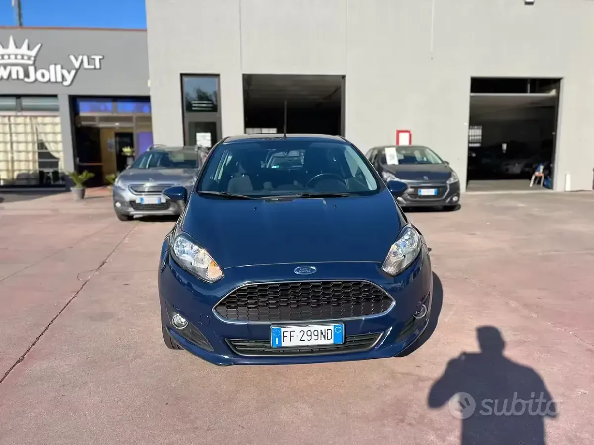 Usata Ford Fiesta Titanium 95 CV (69 kW) 2016 Bluazzurro Utilitaria