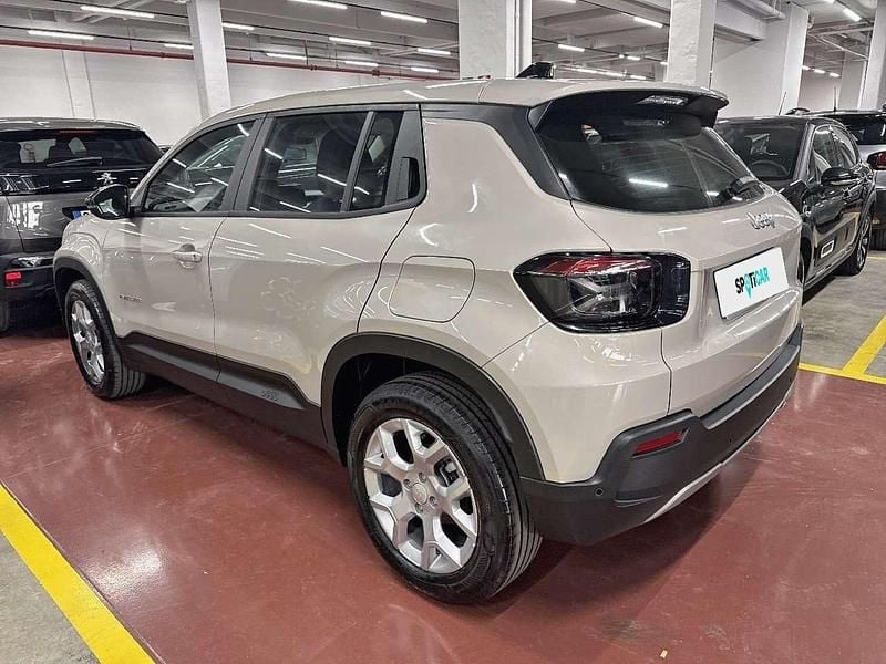 Uusi Jeep Avenger Altitude 101 HP (74 kW) 2025 Harmaa Katumaasturi
