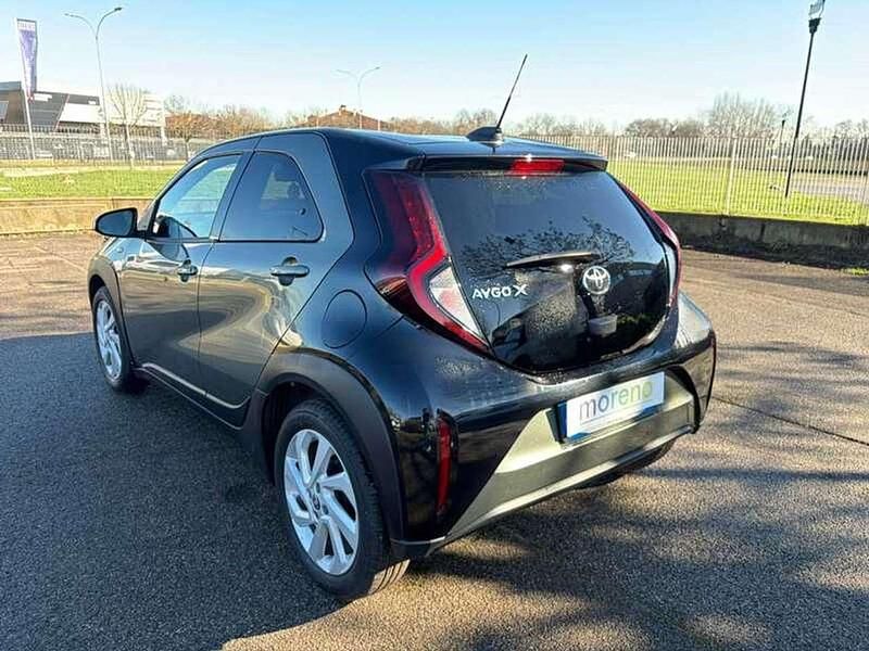 Usata Toyota Aygo X Trend 72 CV (52 kW) 2022 Verde SUV