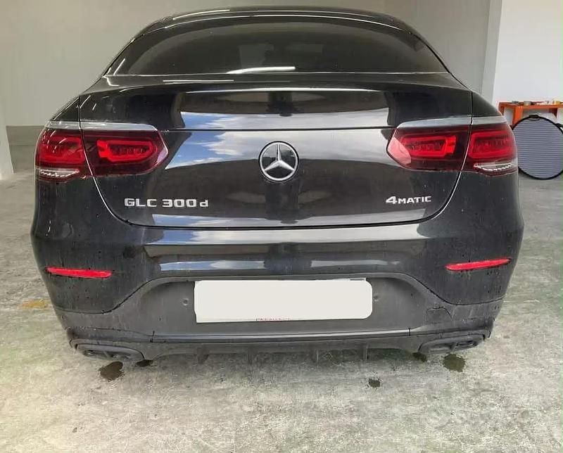 Usata Mercedes GLC300 Executive 244 CV (179 kW) 2021 Nero SUV