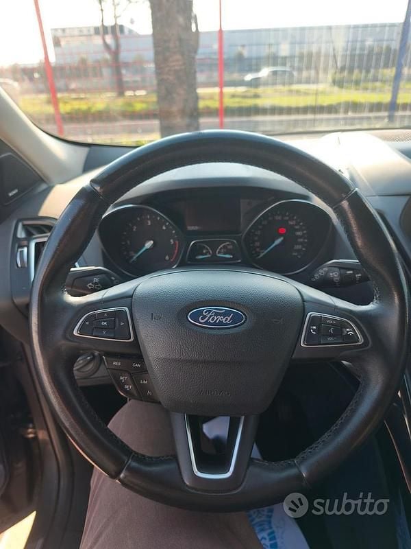 Usata Ford Kuga Titanium S 120 CV (88 kW) 2017 Grigio SUV