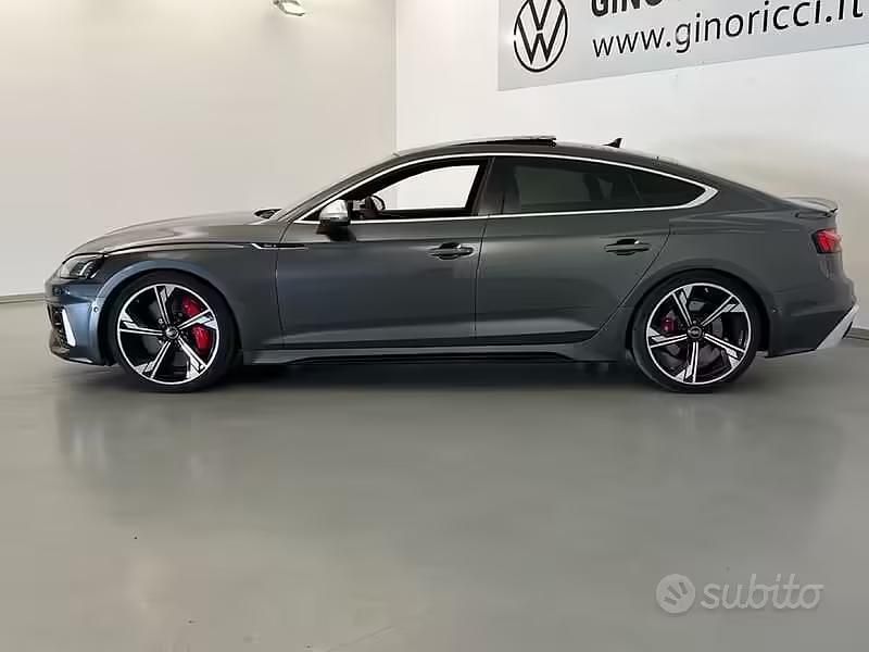 Usata Audi RS5 Sportback Ambiente 450 CV (330 kW) 2023 Grigio Berlina