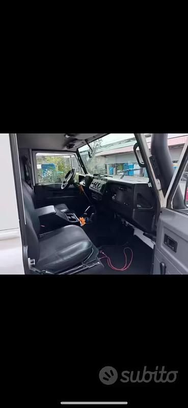 Usata Land Rover Defender 1998 Bianco SUV