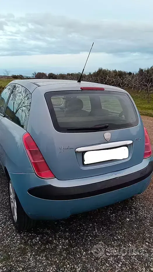 Usata Lancia Ypsilon 70 CV (51 kW) 2004 Utilitaria