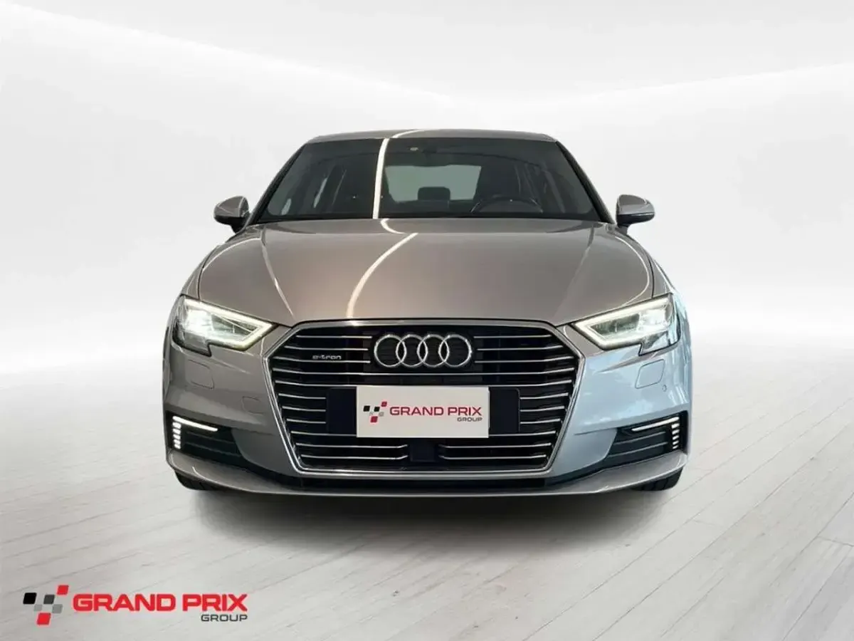 Usata Audi e-tron Admired 150 CV (110 kW) 2020 Argento SUV