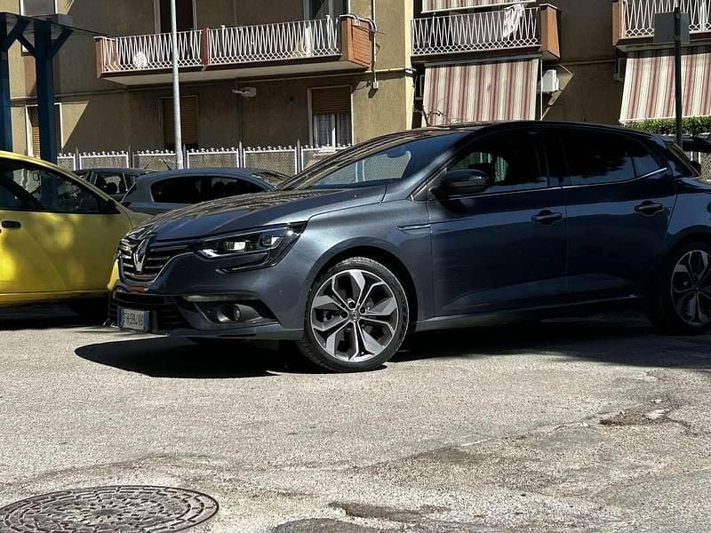 Usata 2017 Renault Mégane IV Bose Edition Berlina | 12.200 € (Cara) - Immagine 1/4