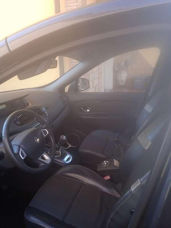 Usata Renault Scénic III Dynamique 110 CV (80 kW) 2011 Monovolume