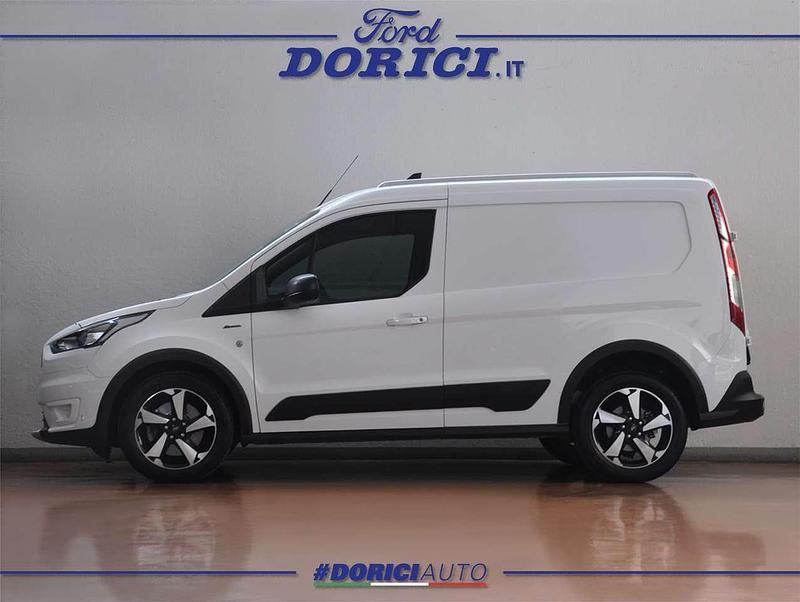Usata Ford Transit Active 120 CV (88 kW) 2022 Frozen white Furgone