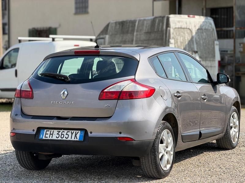 Usata Renault Mégane GT Line GT-Line 110 CV (80 kW) 2011 Grigio Berlina