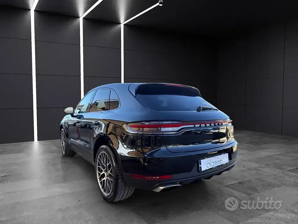 Usado Porsche Macan 245 CV (180 kW) 2020 Negro SUV