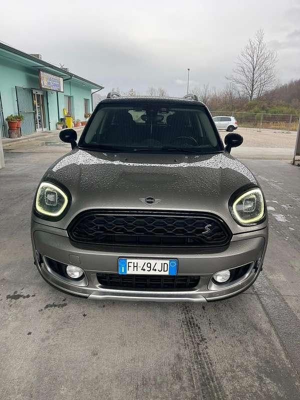 Usata Mini Cooper D Countryman 102 CV (75 kW) 2017 Grigio SUV