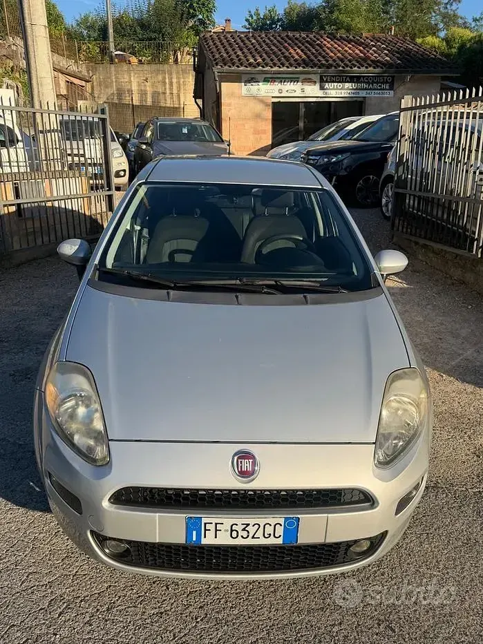 Usata Fiat Punto Street 69 CV (50 kW) 2016 Grigio Utilitaria