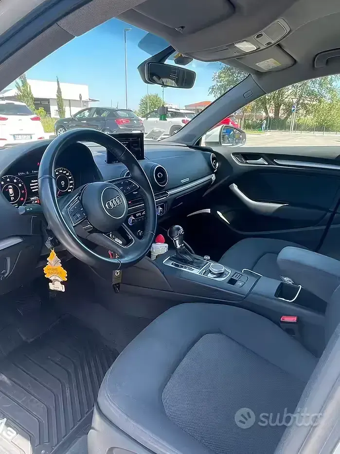 Usata Audi A3 S-Line 150 CV (110 kW) 2019 Bianco Berlina