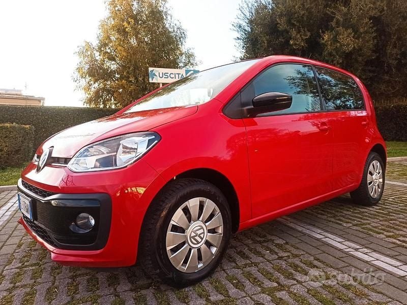 Usata VW up! 2017 Rosso Utilitaria