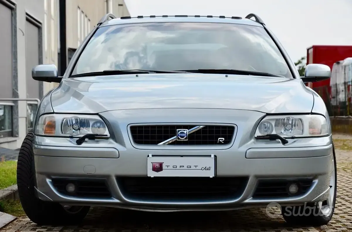 Usata Volvo V70 299 CV (219 kW) 2006 Grigio Station wagon