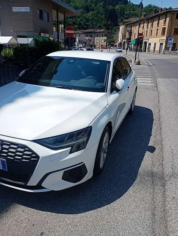 Usata Audi A3 116 CV (85 kW) 2022 Bianco Berlina
