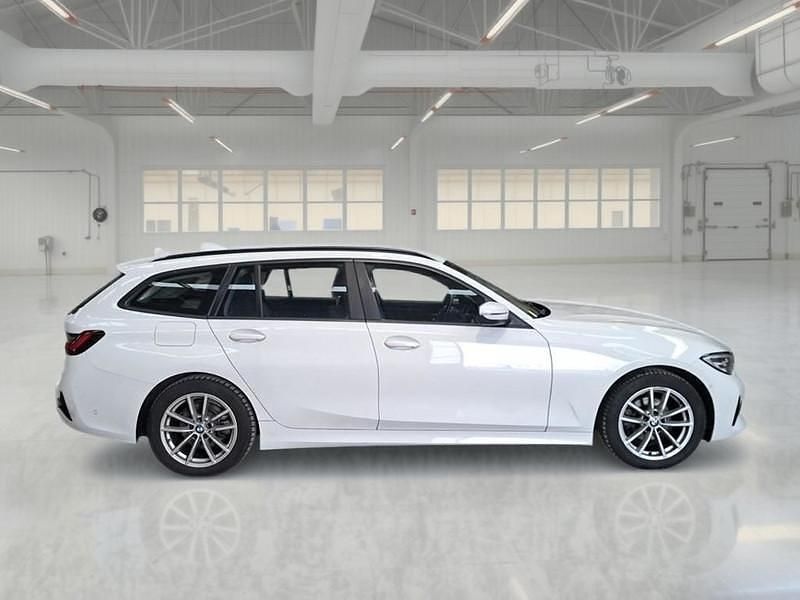 Usata BMW 318 Advantage 150 CV (110 kW) 2022 Bianco Station wagon