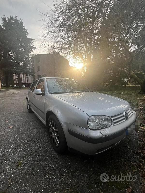 Usata VW Golf IV 101 CV (74 kW) 2006 Grigio Berlina