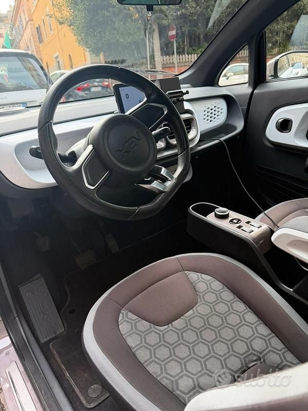 Usata XEV Yoyo 2024 Marrone Utilitaria