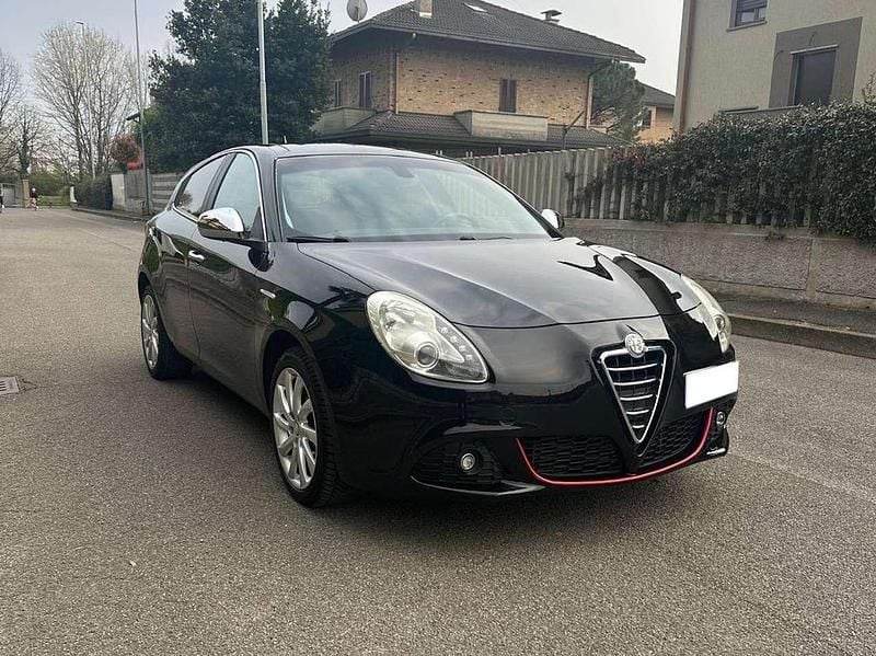 Usata Alfa Romeo Giulietta Exclusive 170 CV (125 kW) 2012 Nero Utilitaria