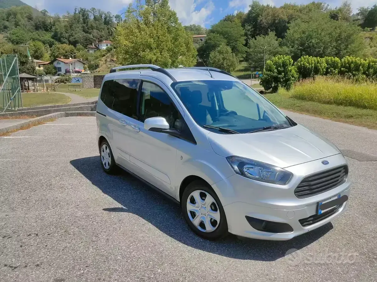 Usata Ford Tourneo Courier 75 CV (55 kW) 2018 Monovolume