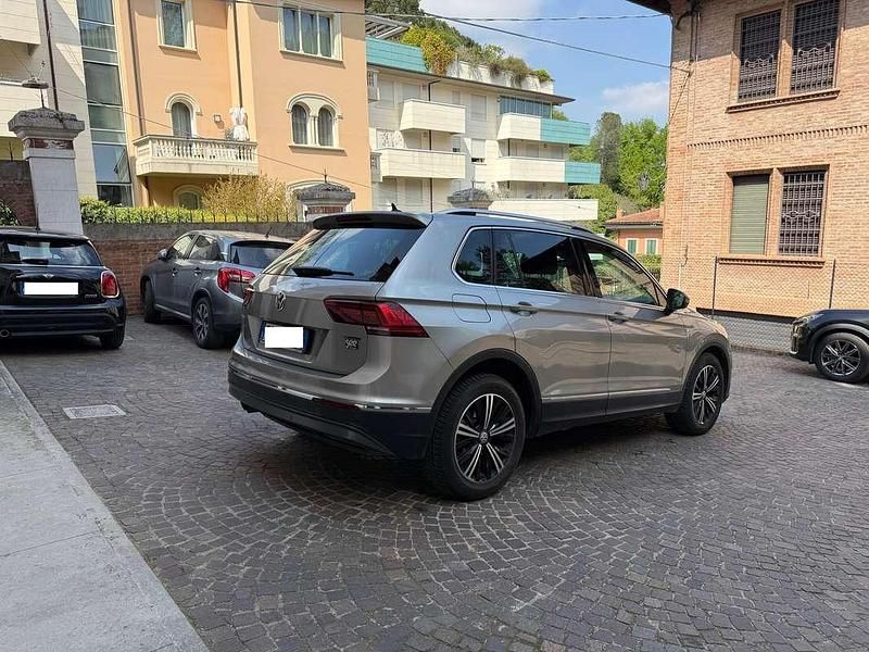 Usata VW Tiguan Advance 179 CV (131 kW) 2018 Argento SUV