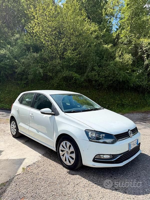 Begagnad VW Polo Trendline 75 HK (55 kW) 2015 Vit Sedan