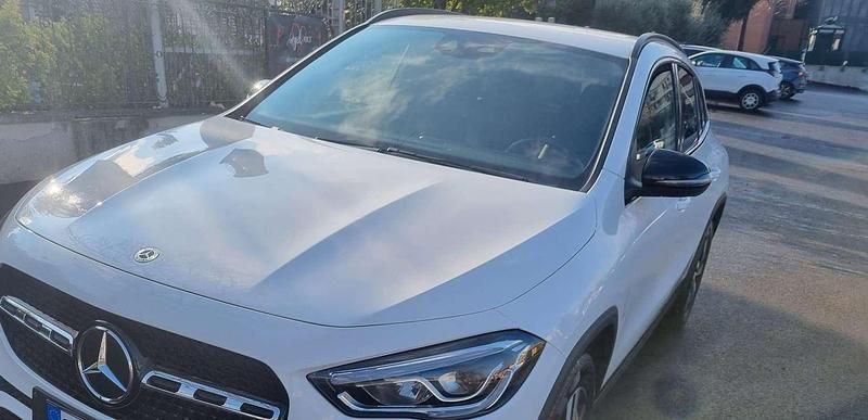 Usata Mercedes GLA200 150 CV (110 kW) 2021 Bianco SUV