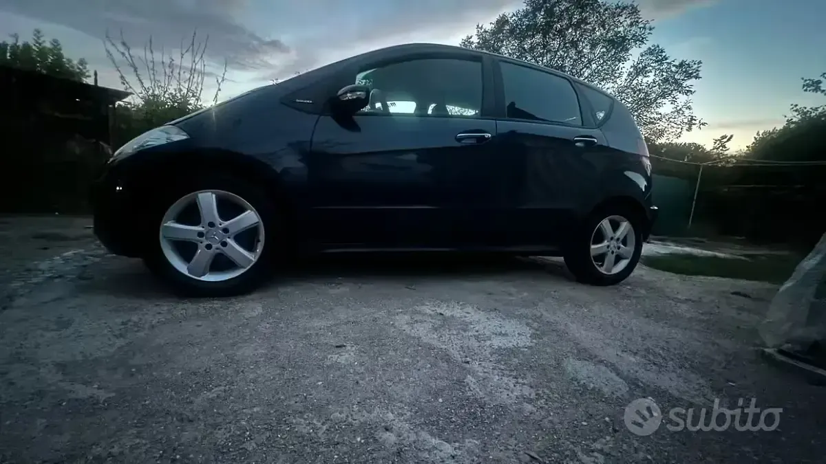 Usata Mercedes A150 Elegance 95 CV (69 kW) 2007 Blu Utilitaria