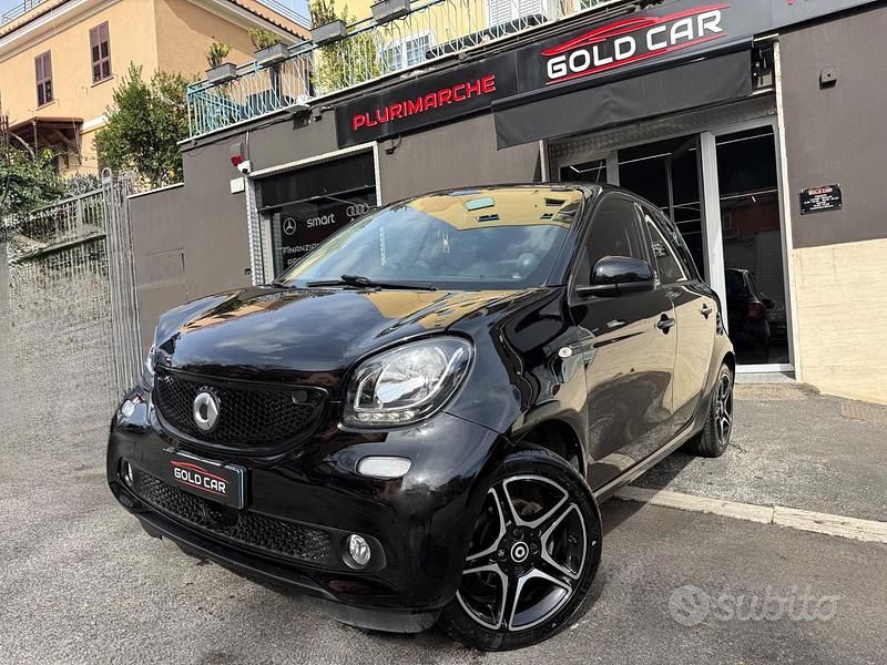 Usata Smart ForFour Passion 89 CV (65 kW) 2018 Nero Utilitaria