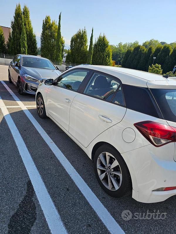 Usata Hyundai i20 2015 Bianco Berlina