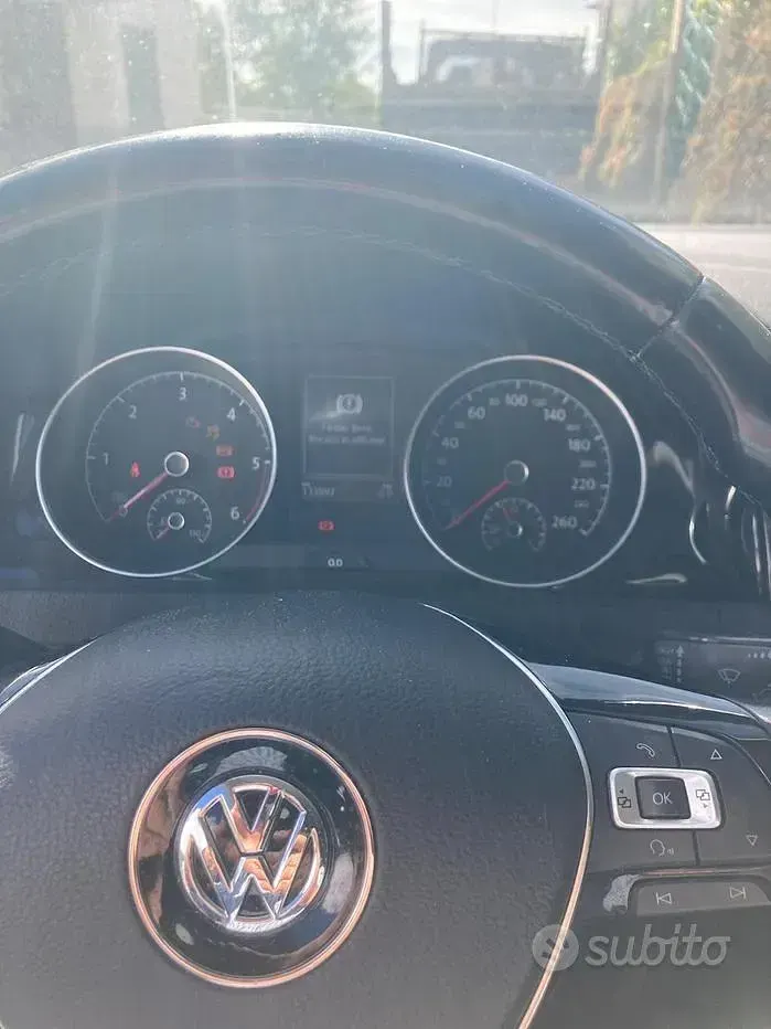 Usata VW Golf VII 105 CV (77 kW) 2014 Blu Berlina