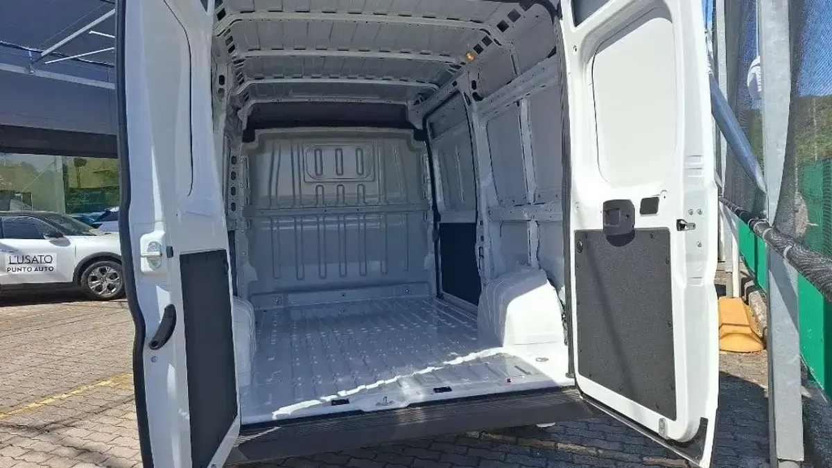 Nuova Peugeot Boxer S 120 CV (88 kW) 2026 Antracite Furgone