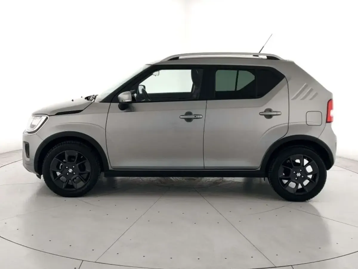 Usata Suzuki Ignis 83 CV (61 kW) 2022 Argento SUV