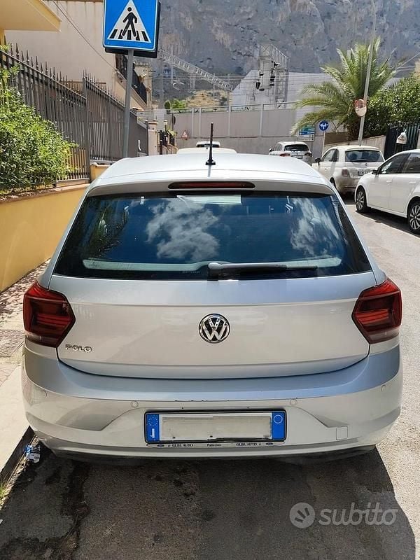 Usata VW Polo 65 CV (47 kW) 2019 Grigio Utilitaria