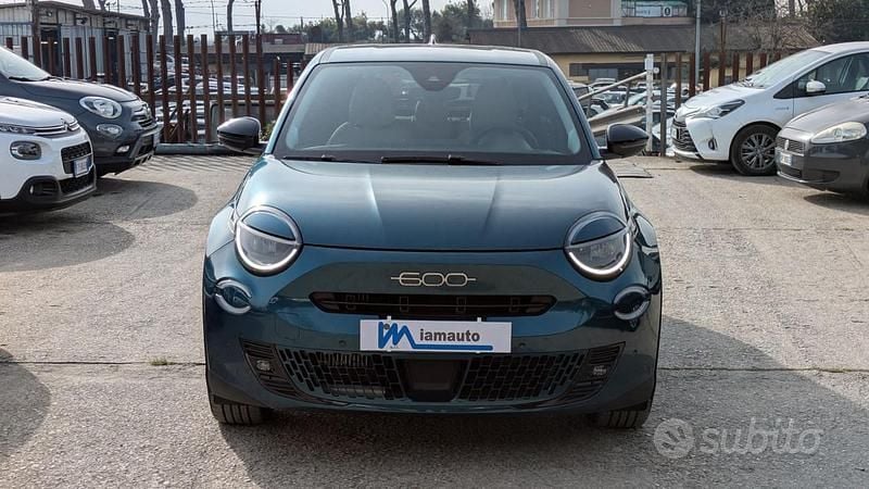 Usata Fiat 600 La Prima 110 CV (80 kW) 2025 Verde SUV