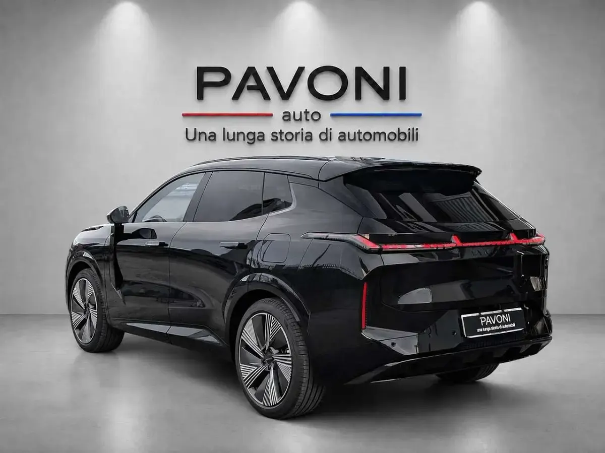 Nuova Lynk & Co 08 280 CV (205 kW) 2026 Nero SUV