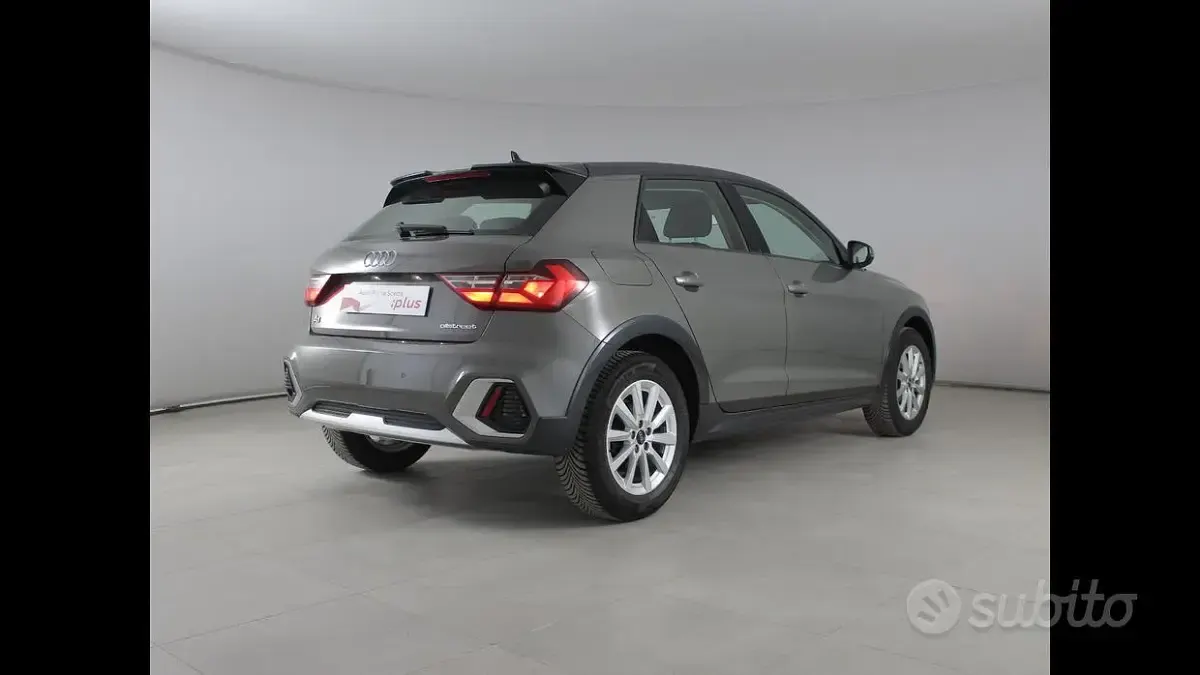 Usata Audi A1 Design 110 CV (80 kW) 2024 Grigio SUV