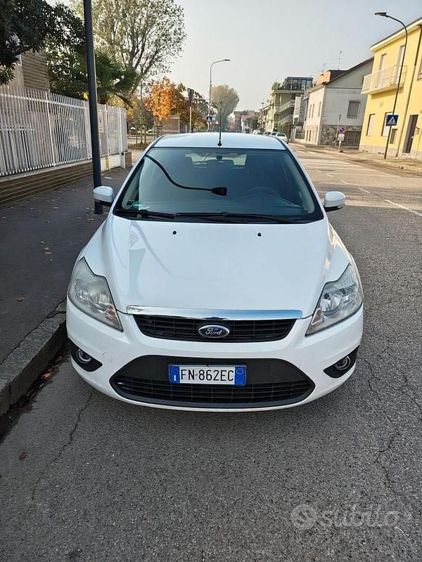 Bianco Usata 2018 Ford Focus Station wagon | 4000 € (Ottimo prezzo) - Immagine 1/4