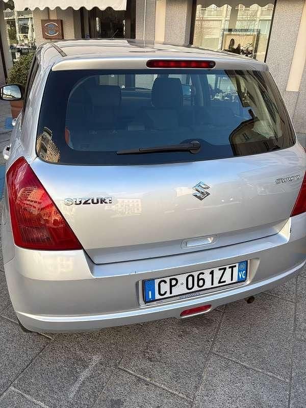 Usata Suzuki Swift GLX 91 CV (66 kW) 2006 Utilitaria