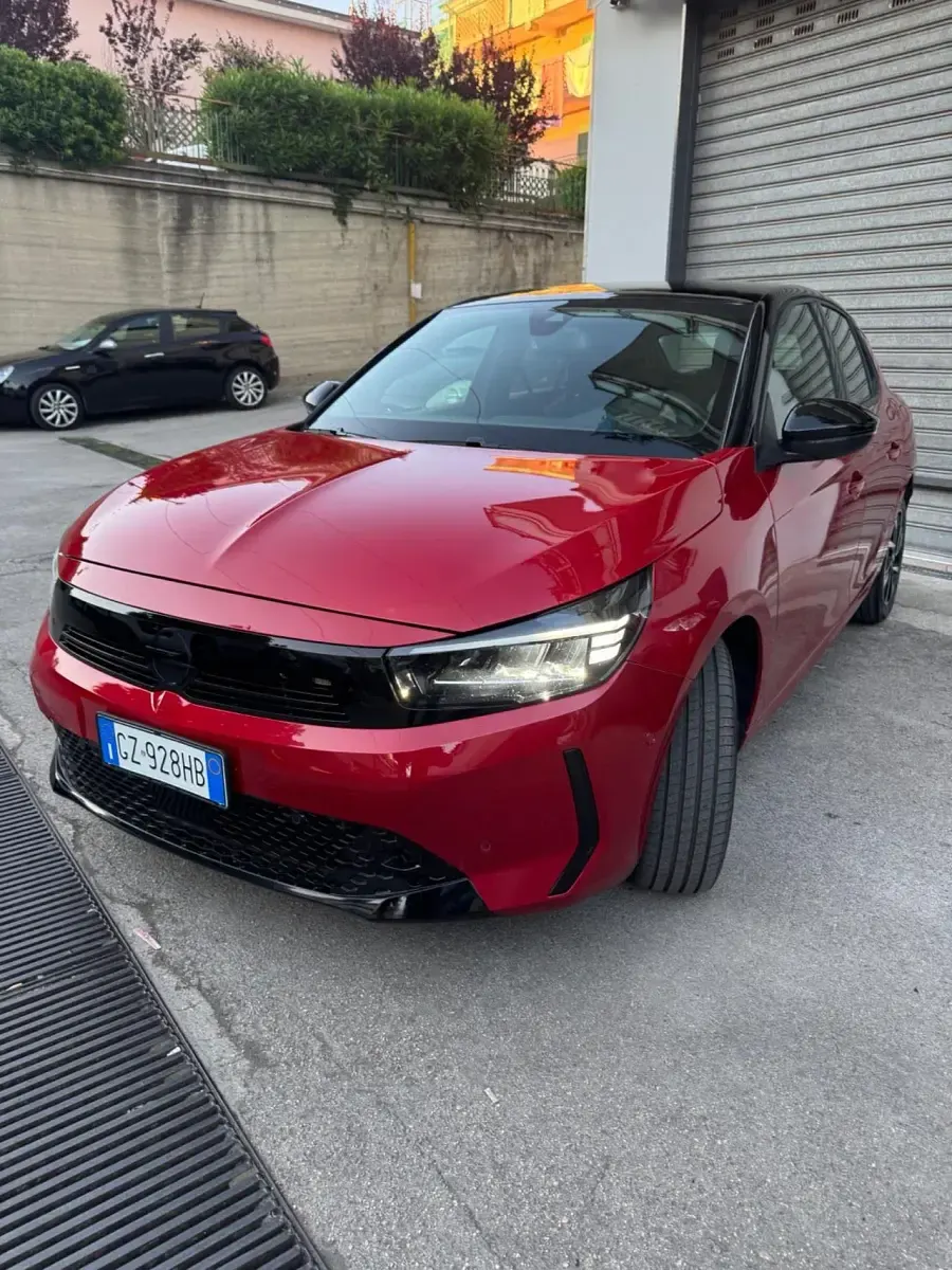 Usata Opel Corsa Edition 100 CV (73 kW) 2025 Rosso Utilitaria