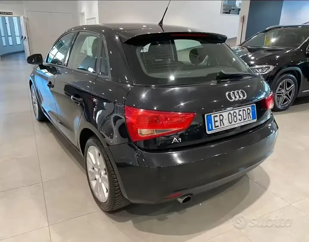 Usata Audi A1 Sportback Attraction 90 CV (66 kW) 2013 Nero Utilitaria